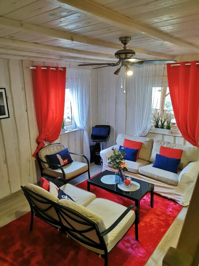 Villa Eden Ślesin 외부 사진